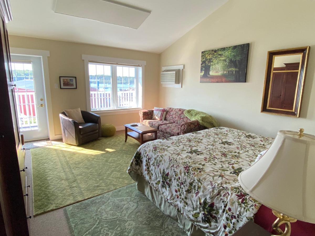 The Water'S Edge Inn & Gallery Baddeck Luaran gambar