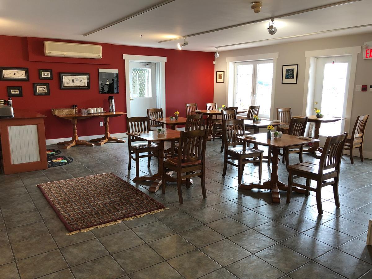 The Water'S Edge Inn & Gallery Baddeck Luaran gambar